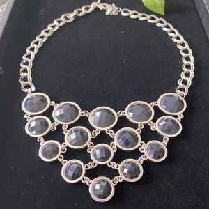 ✨lia sophia necklace ✨